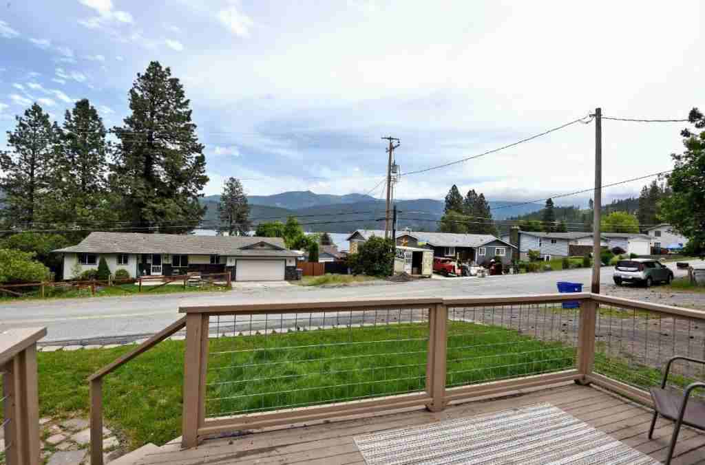 1016 S Garry Rd - Photo 3 of 10