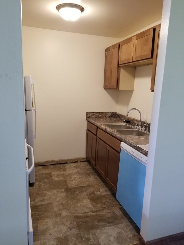 1933-2233 Wyoming Ave. - Photo 4 of 8