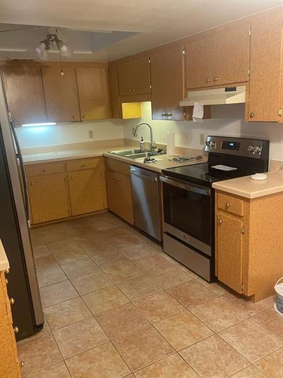 1543 N Carolwood Blvd #1 - Photo 3 of 10