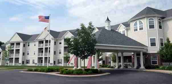 Swanhaven Manor - Photo 4 of 37