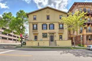 202 N Pinckney St - Photo 1 of 1