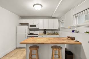 204 N Pinckney St - Photo 1 of 1