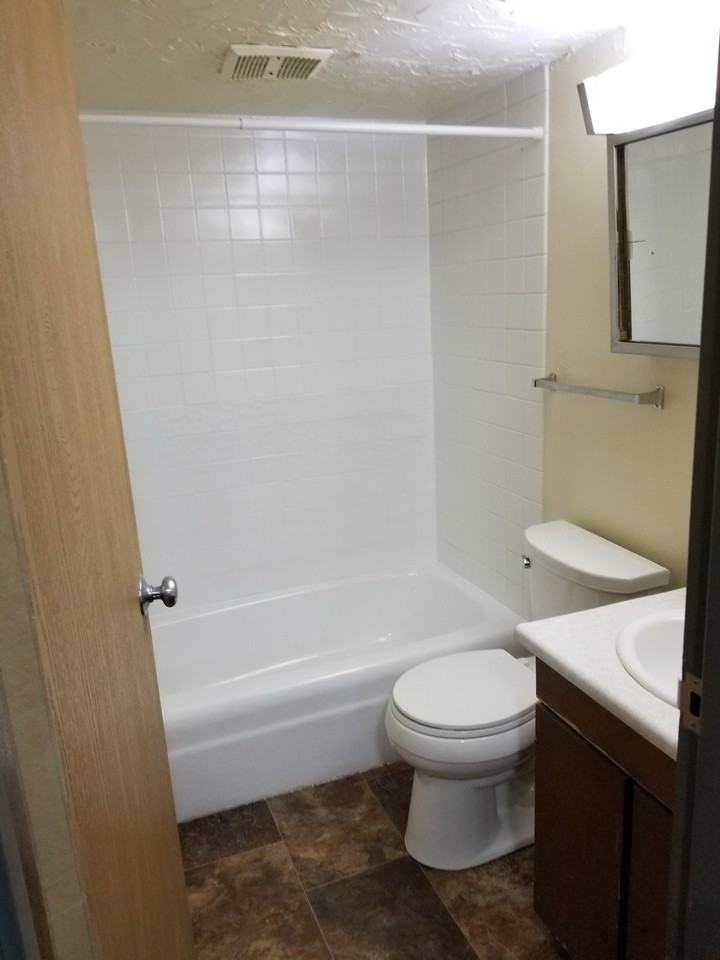 1315 Spring St - Photo 3 of 29