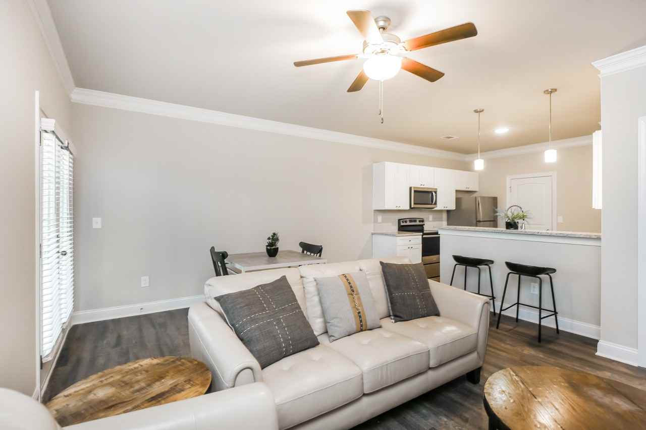 239 Riley Cir - Photo 5 of 46