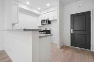 featured image of 8444 Columbus Ave #104