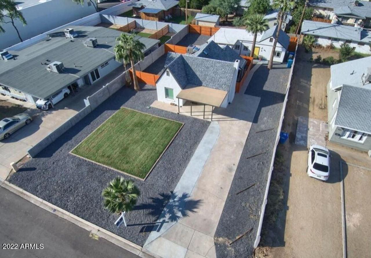 Apt 1 - Photo 3 of 3