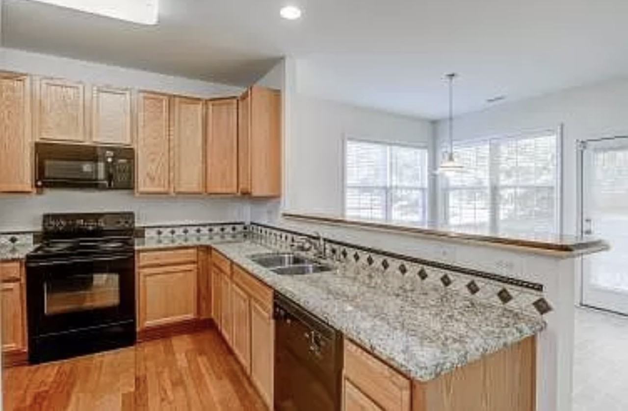 2329 Lazy River Dr #2329 - Photo 5 of 10