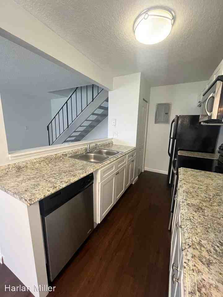 803 W Tiffany Dr #3 - Photo 2 of 19
