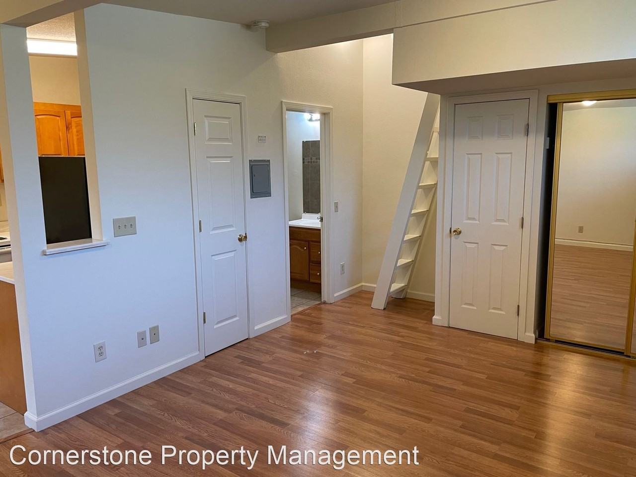 315 Easy St - Photo 3 of 8