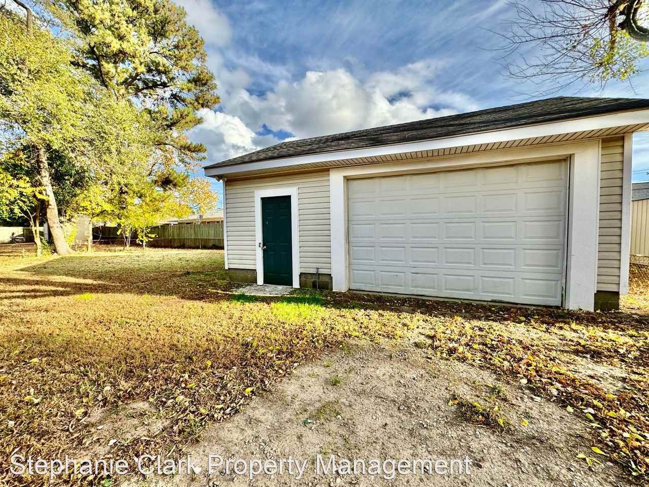 8408 Norristown Dr - Photo 3 of 31