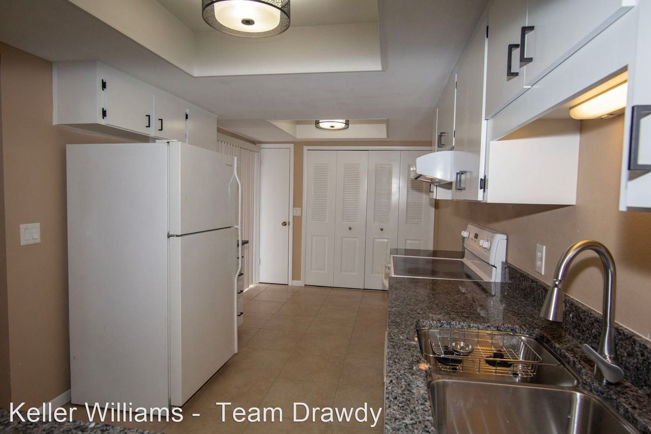 319 Dryberry Way - Photo 3 of 20