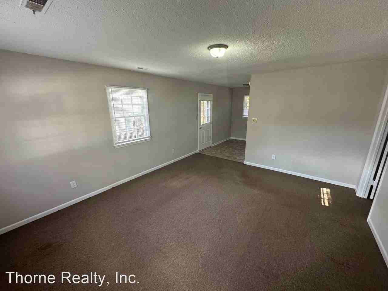 402-404 Howard Avenue - Photo 2 of 6