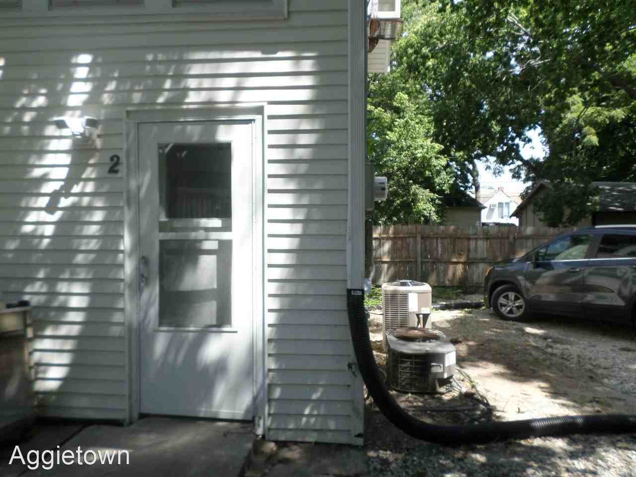 817 Vattier Apartments in Manhattan, KS 66502 Zumper