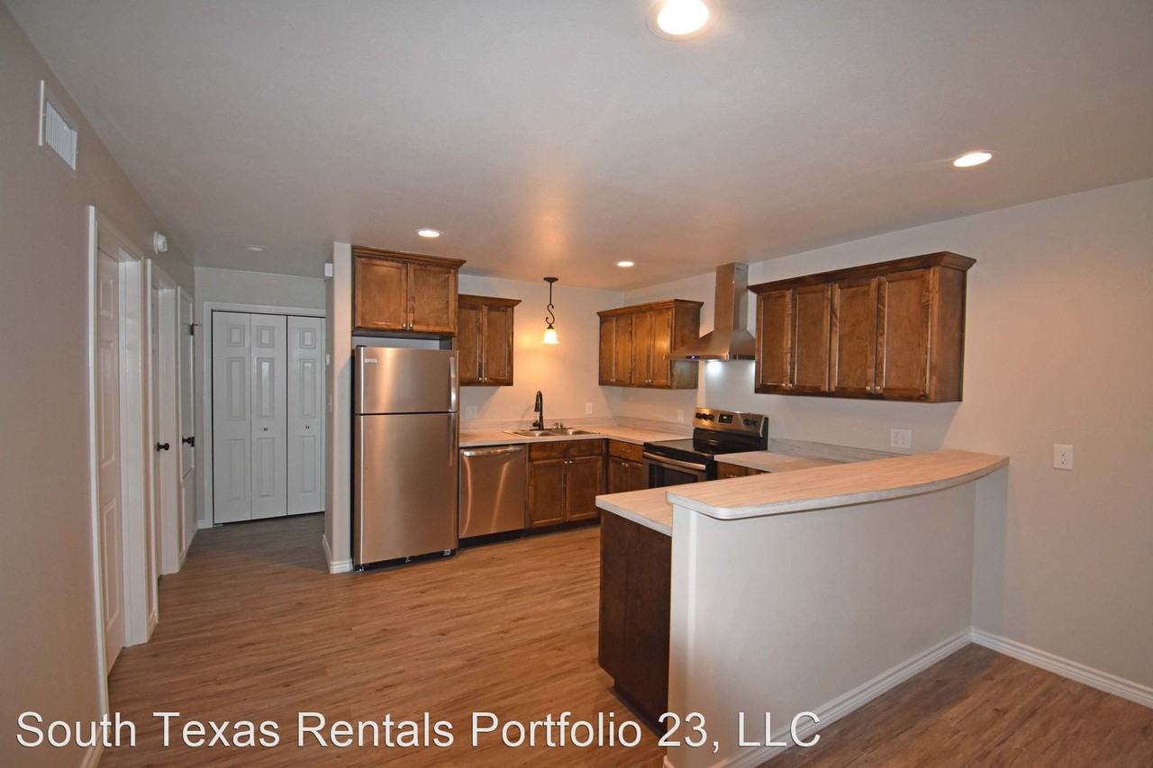 907 Simpson - Photo 3 of 9