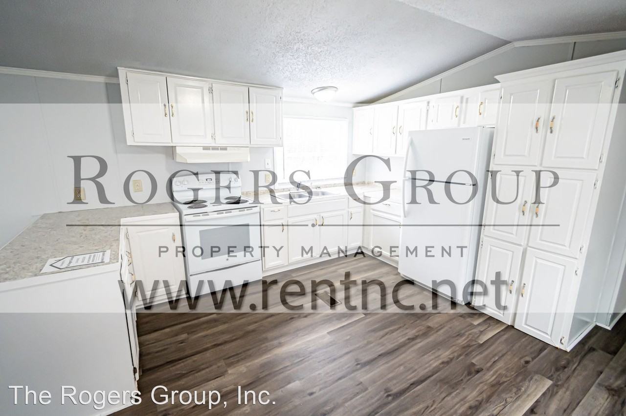 2078 Possum Ln - Photo 2 of 11