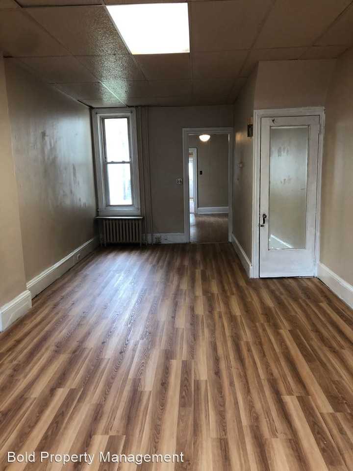 818 N 8th St - Photo 2 of 12