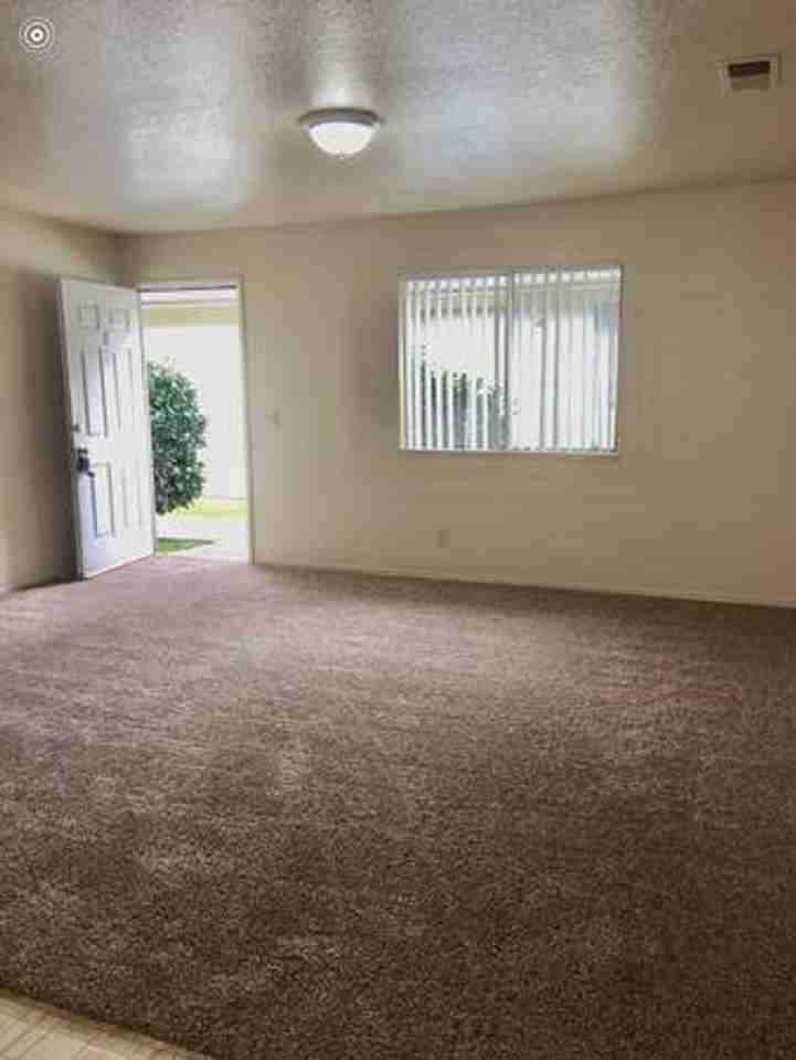 1768-1776, 1786-1792, 1810-1816 N REED AVE - Photo 2 of 8