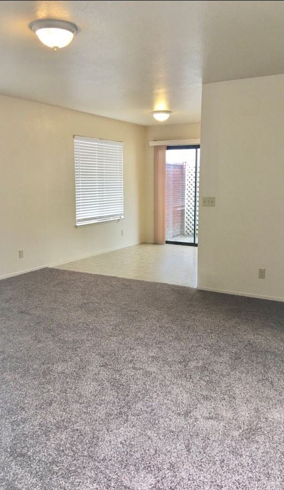 1768-1776, 1786-1792, 1810-1816 N REED AVE - Photo 3 of 8