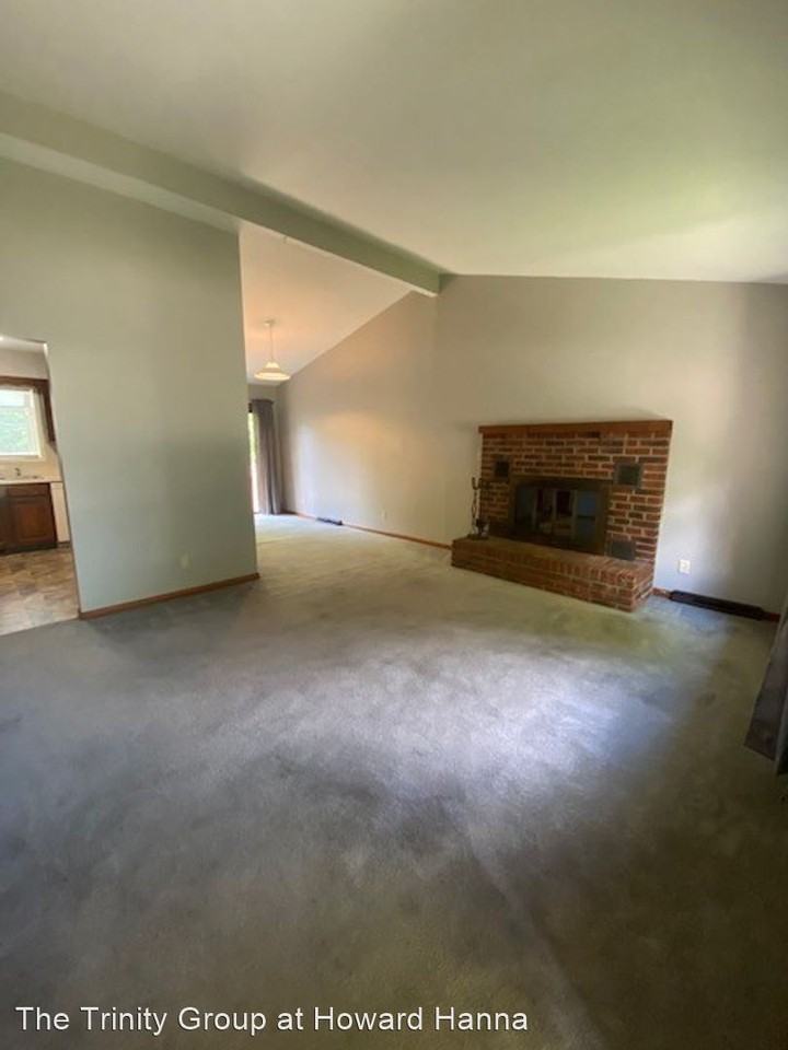 4088 Seigman Ave - Photo 2 of 23