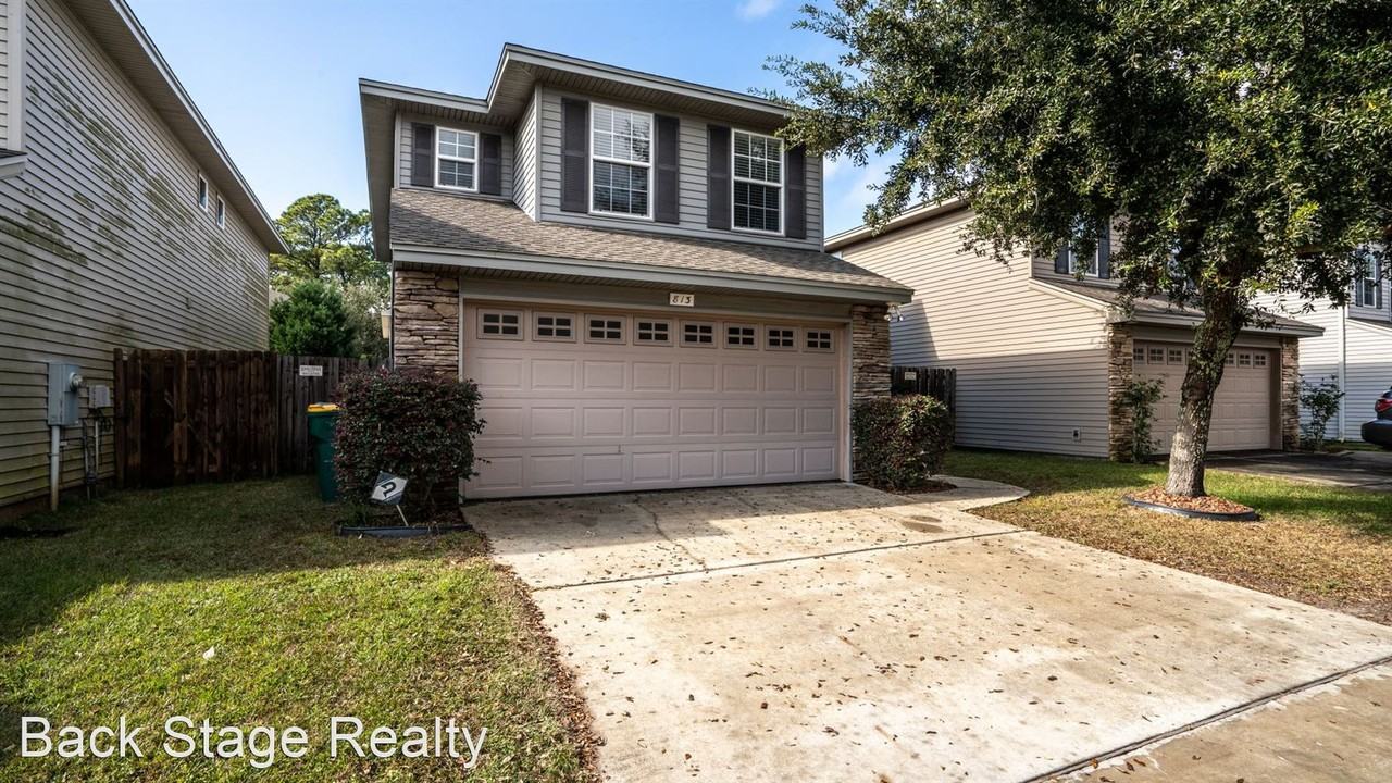 813 Sugar Plum Ln - Photo 2 of 30