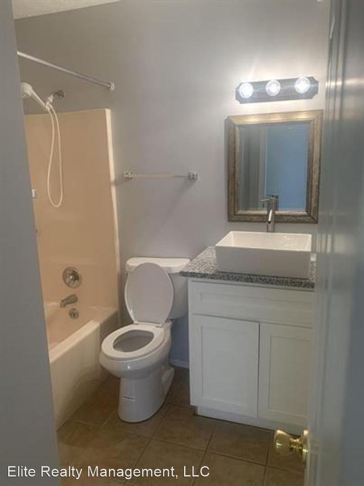 2419 Haviland Dr - Photo 3 of 13