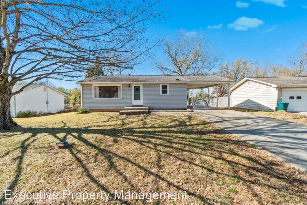 515 Crestwood Dr - Photo 2 of 16