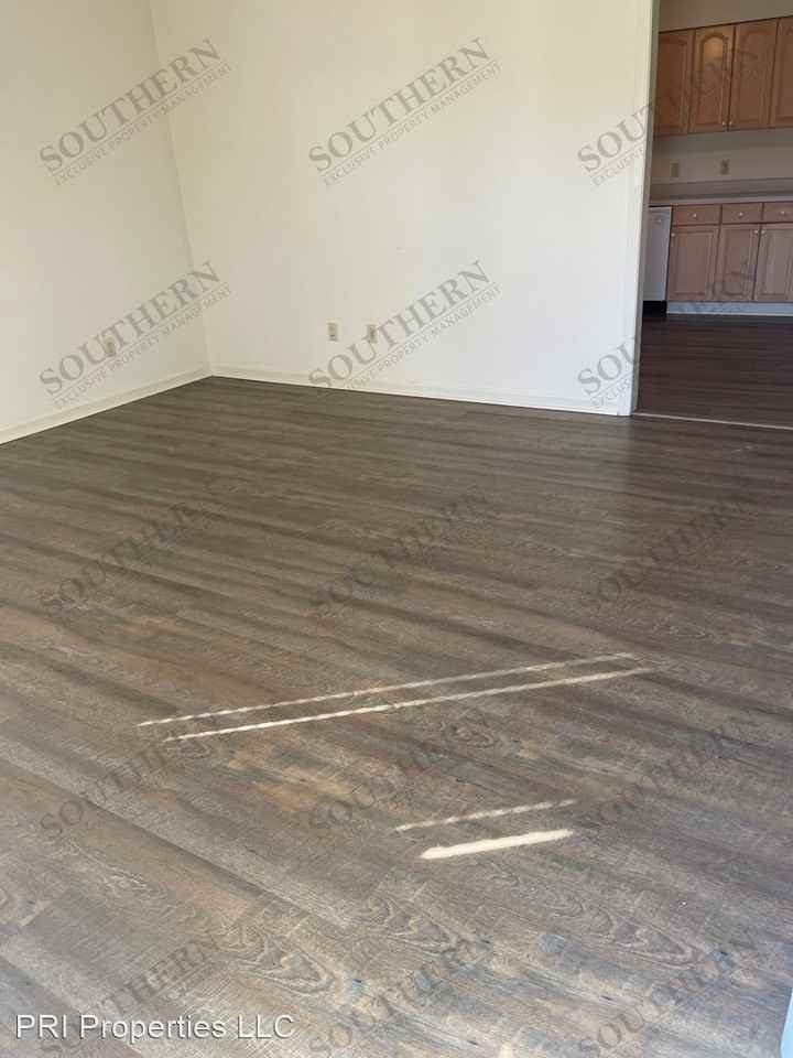 153 Village Cir - Photo 2 of 9