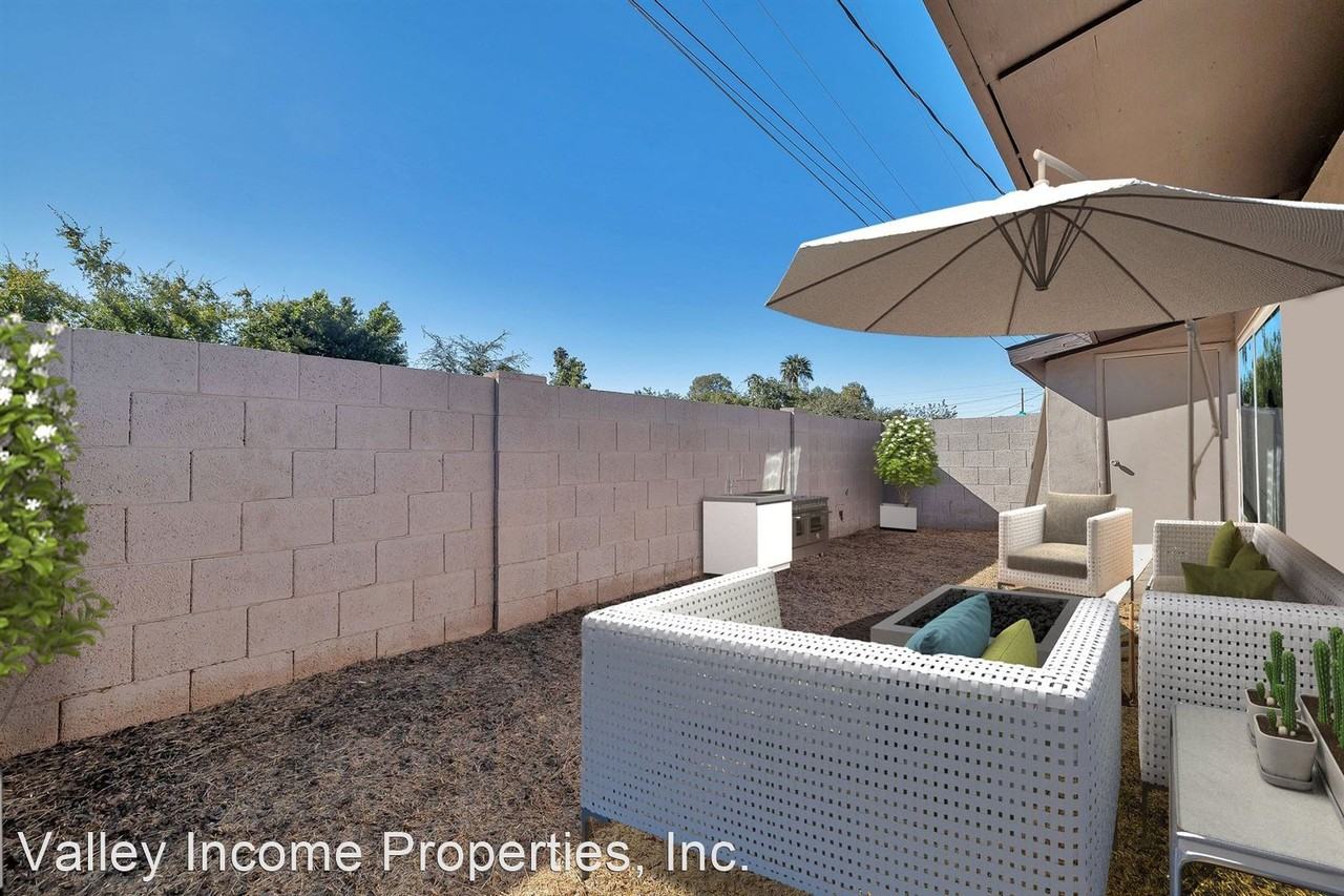 Adeila Apartment Homes 2 bed 1 bath with private yard or patio - Photo 2 of 25