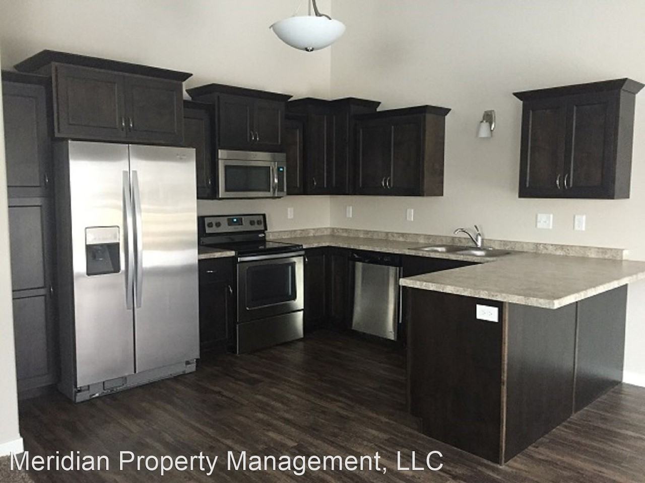 35th St Circle S - Photo 2 of 12