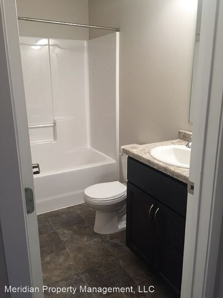 35th St Circle S - Photo 3 of 12