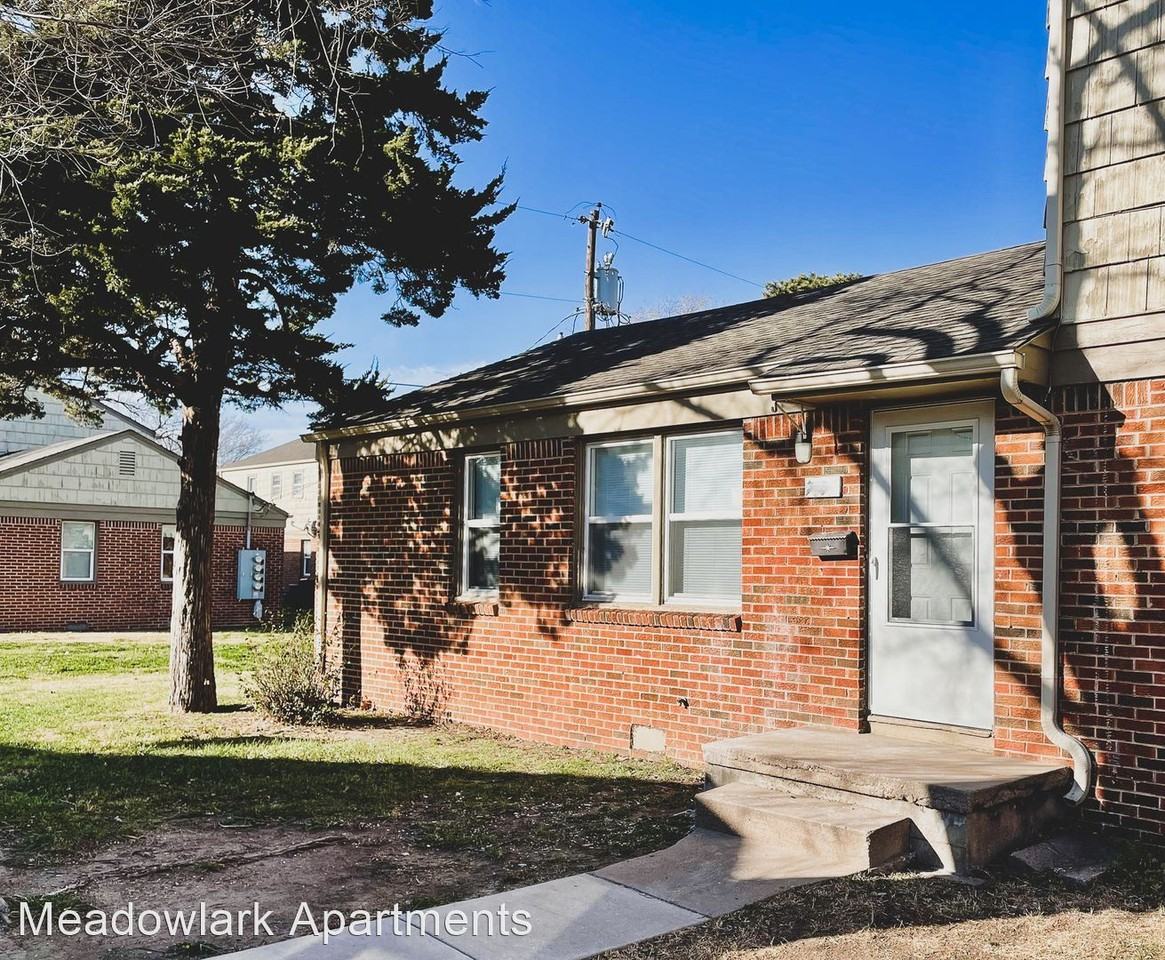 Renovated Family Friendly Apartment Complex with Mature Trees