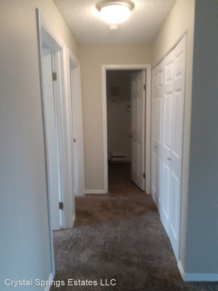 2706 Crystal Springs Rd SW - Photo 2 of 8