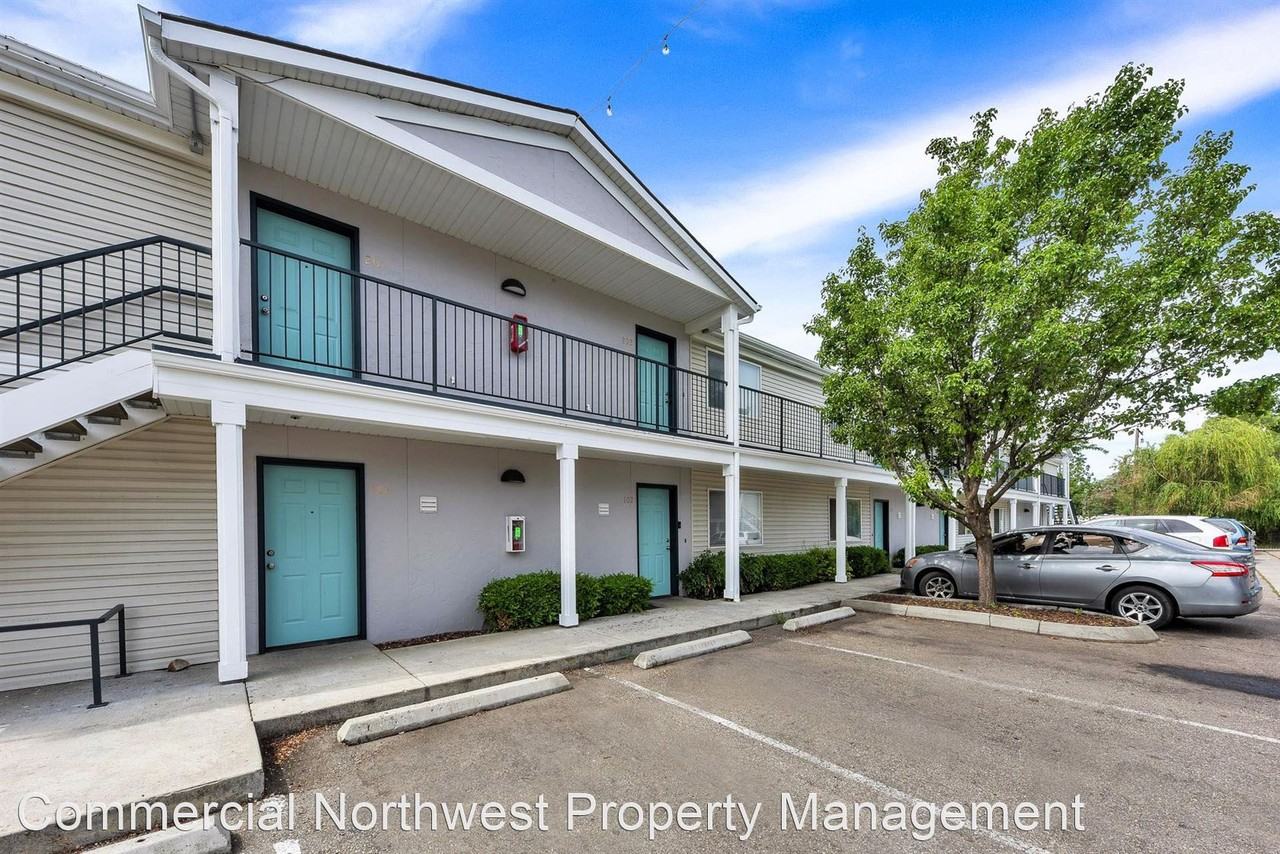 Selkirk Apartments - Photo 2 of 5