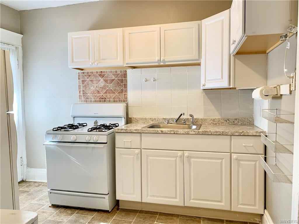 422 Skillen St - Photo 2 of 11