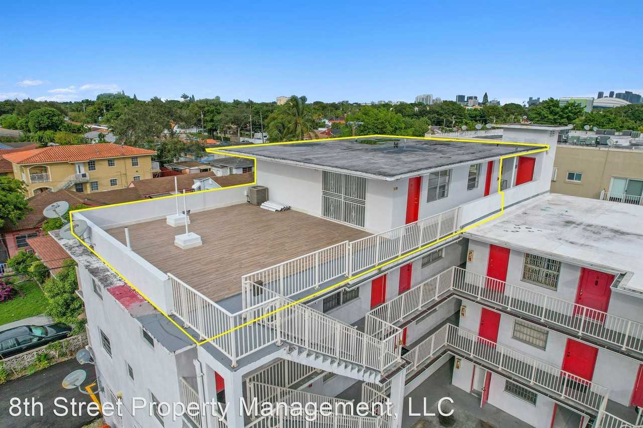 3211 W Flagler St, Miami, FL 33135 2 Bedroom Apartment for 2,450/month