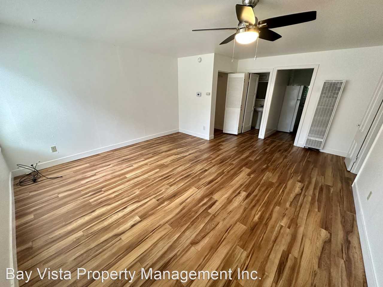 704 Susana St - Photo 2 of 7