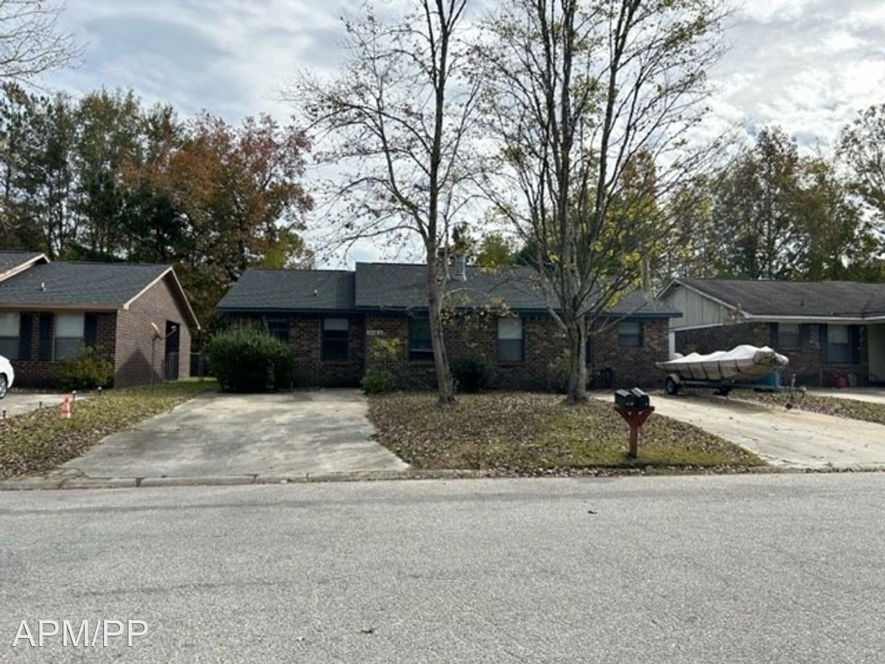 358 A-B Dorchester Manor - Photo 2 of 10