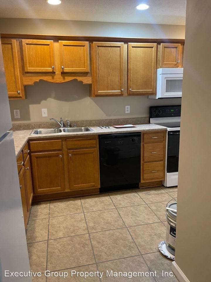 110 Mcintosh Dr - Photo 3 of 13