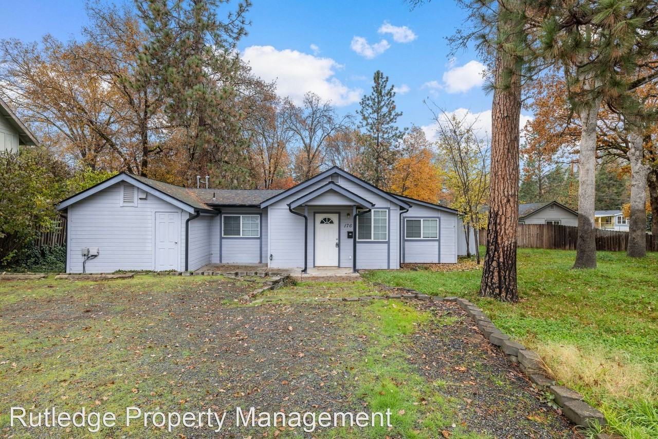 176 Mallory Ln - Photo 2 of 20