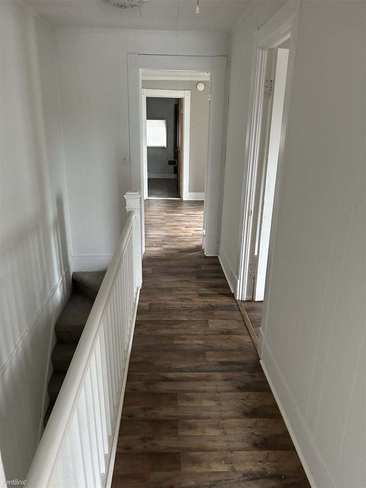 405 Church St - Photo 2 of 12