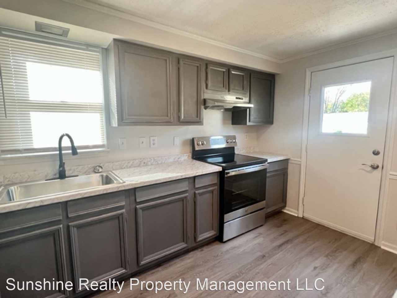 330/332 Cedar St - Photo 2 of 12