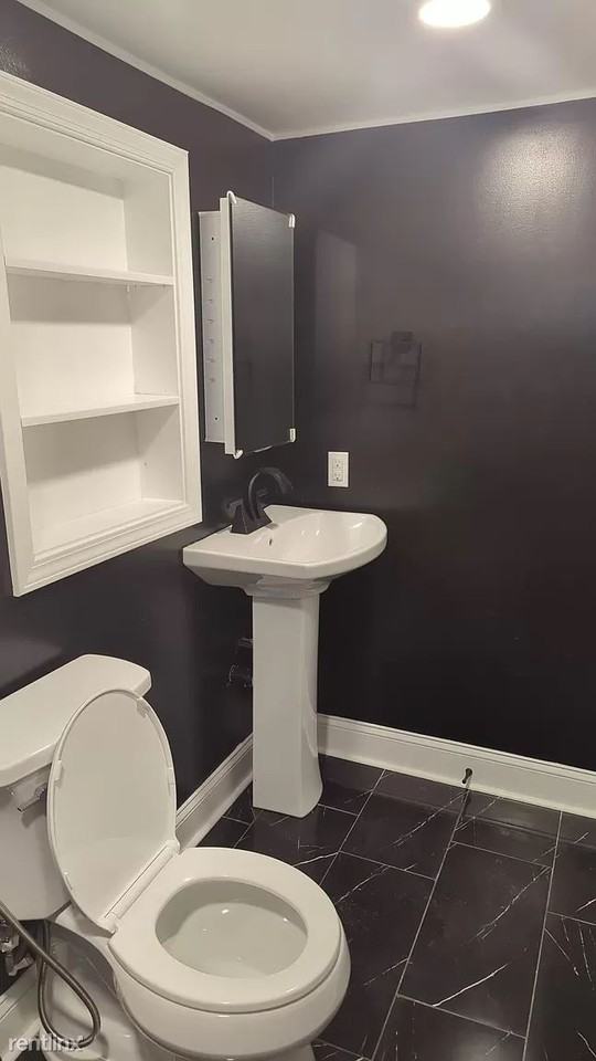 3717 37th Pl - Photo 3 of 10