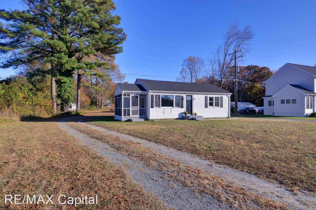 7331 Farmers Dr - Photo 3 of 27