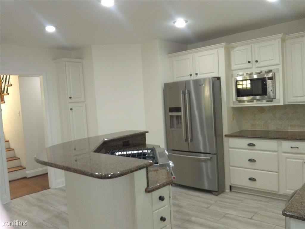 2219 Addison Rd - Photo 2 of 6