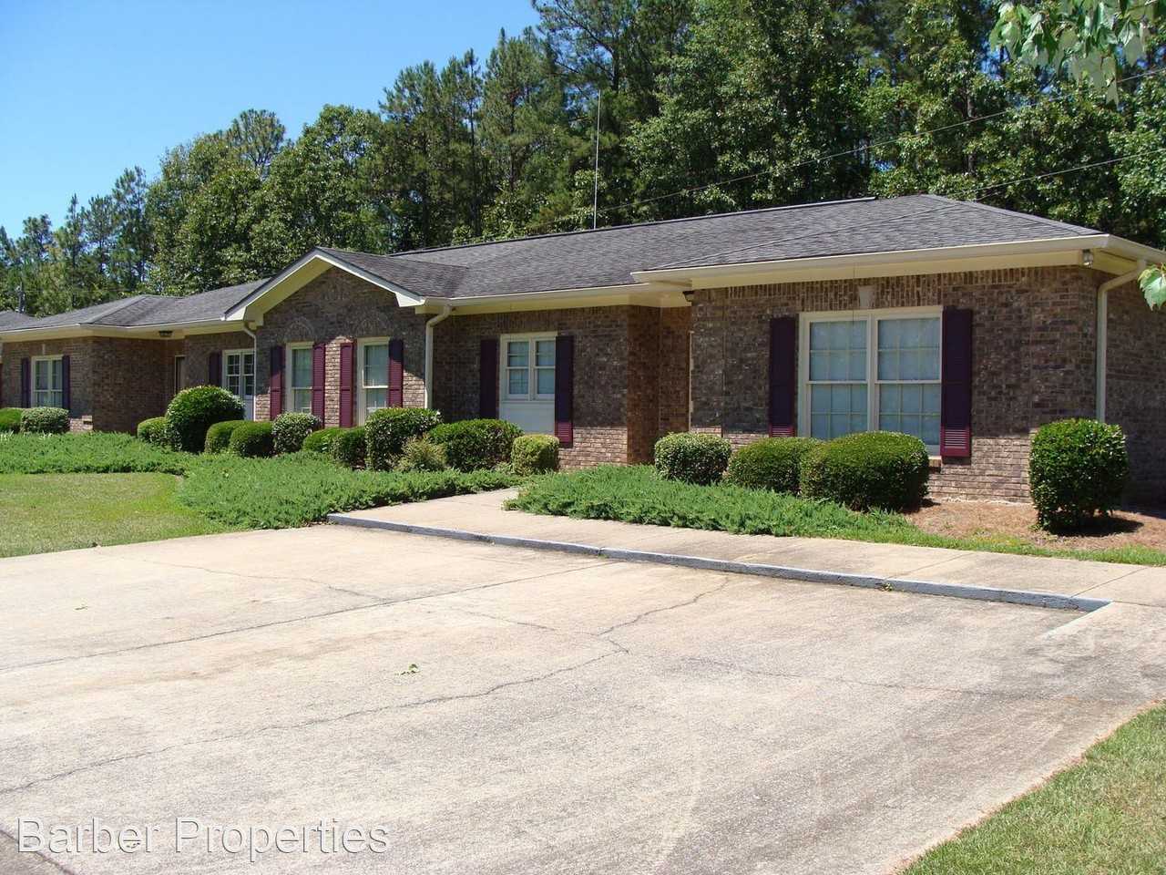 250 Picadilly Drive Apartments 250 Picadilly Dr, Talladega, AL 35160