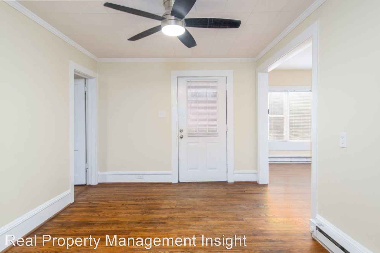 765 College Street - Photo 3 of 15
