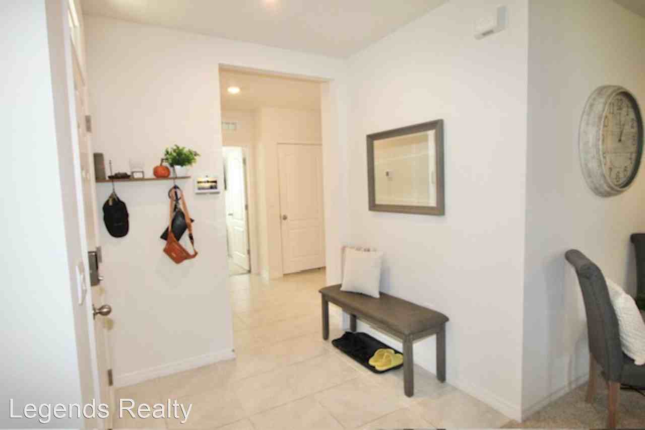 1713 Bent Branch Ave - Photo 3 of 33