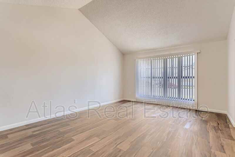 1473 S Evanston St - Photo 2 of 16