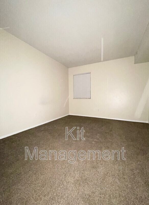 6201 Garden Rd - Photo 3 of 6
