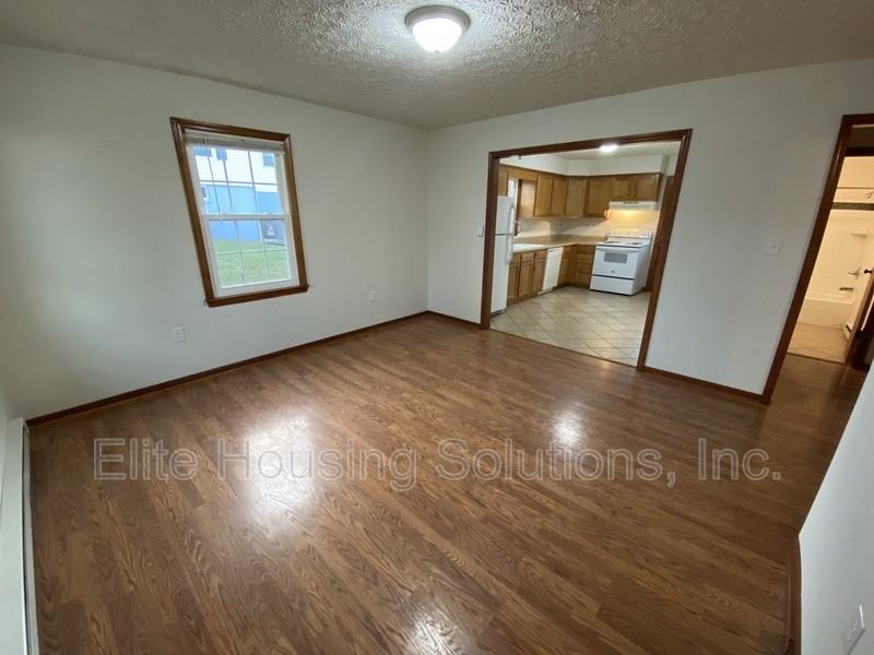 120 W Marshall St #2